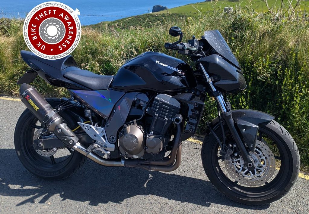 STOLEN – READING – KAWASAKI Z750 – BLACK – REG: WX54 NGG – VIN:JKAZR750JJA016655 – ENG:ZR750J6016698 – CRIME REF:CR43260544313